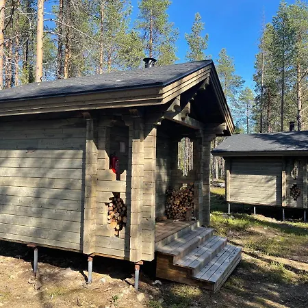 Arctic Circle And אכסניה *