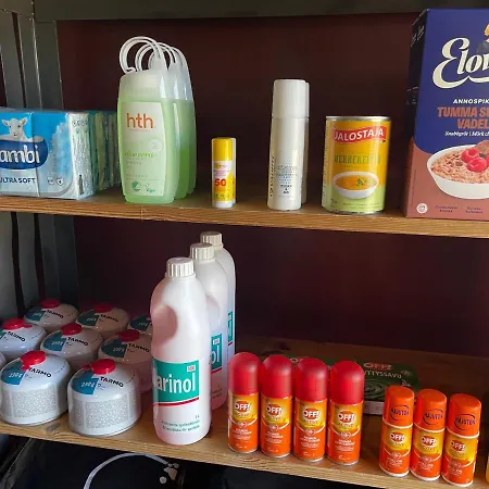 Arctic Circle And אכסניה