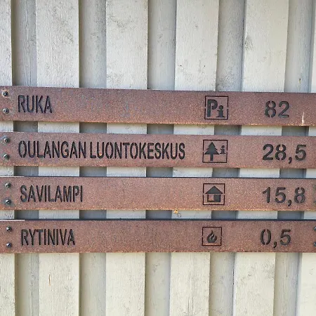 롯지 Karhunkierros & Huts 살라