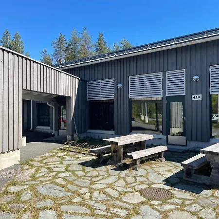 Arctic Circle And אכסניה *