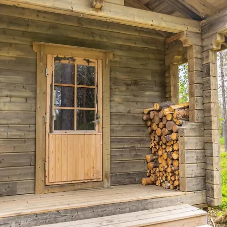 Arctic Circle And Lodge *