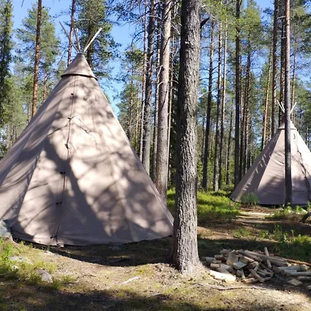 Karhunkierros & Huts *